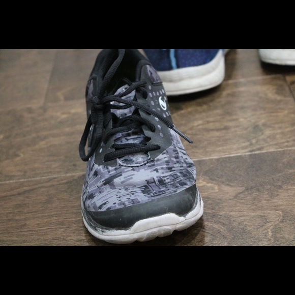 Champion sneakers - Picture 2 of 5